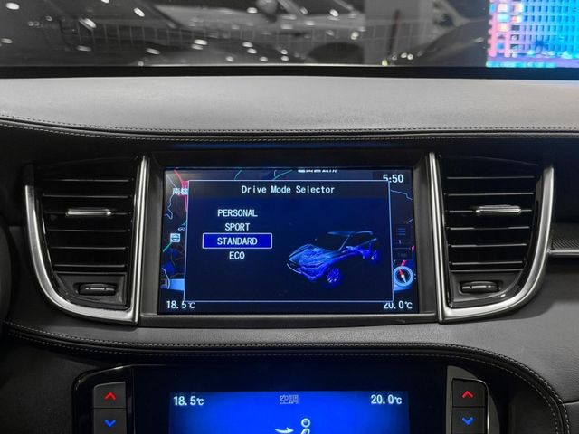 2019年Infiniti QX50 風尚款  第36張相片