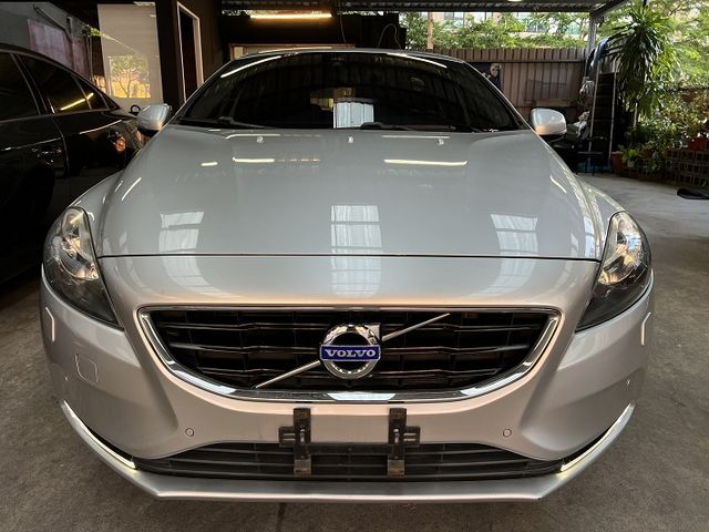 【實店拍攝】2015年VOLVO V40 1.6汽油渦輪 超安全  第1張相片