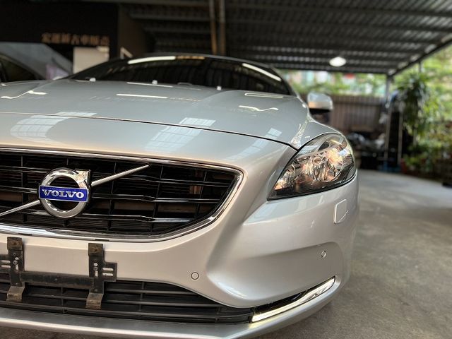 【實店拍攝】2015年VOLVO V40 1.6汽油渦輪 超安全  第8張相片