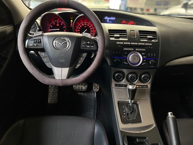 【實店拍攝】【實價販售】2011年 MAZDA 3 2.5S 運動旗艦 ZOOM  第4張相片