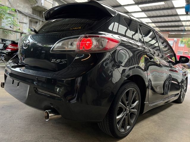 【實店拍攝】【實價販售】2011年 MAZDA 3 2.5S 運動旗艦 ZOOM  第8張相片