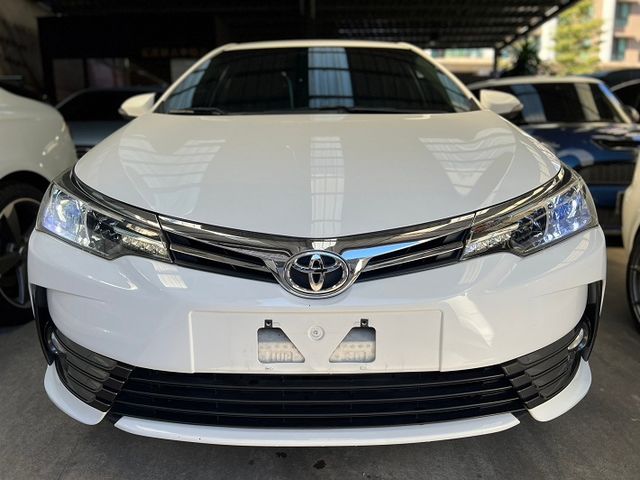 【實店拍攝】【實價販售】2017年 ALTIS 頂級尊爵版 8安 盲點 摸門  第1張相片