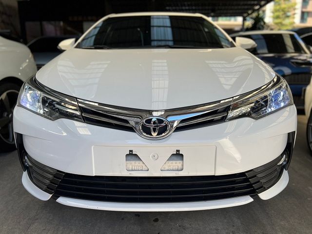 【實店拍攝】【實價販售】2017年 ALTIS 頂級尊爵版 8安 盲點 摸門  第13張相片