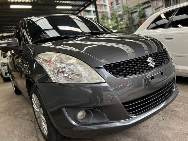 【實店拍攝】2011年SUZUKI SWIFT頂級i-key  安全防護6氣囊  第6張相片