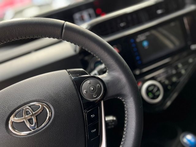 【實店拍攝】【實價販售】20年PRIUS C Crossover 盲點 摸門  第9張相片