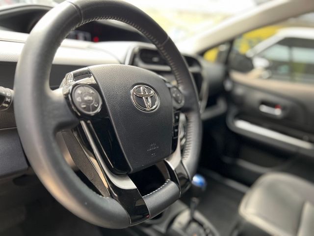 【實店拍攝】【實價販售】20年PRIUS C Crossover 盲點 摸門  第16張相片