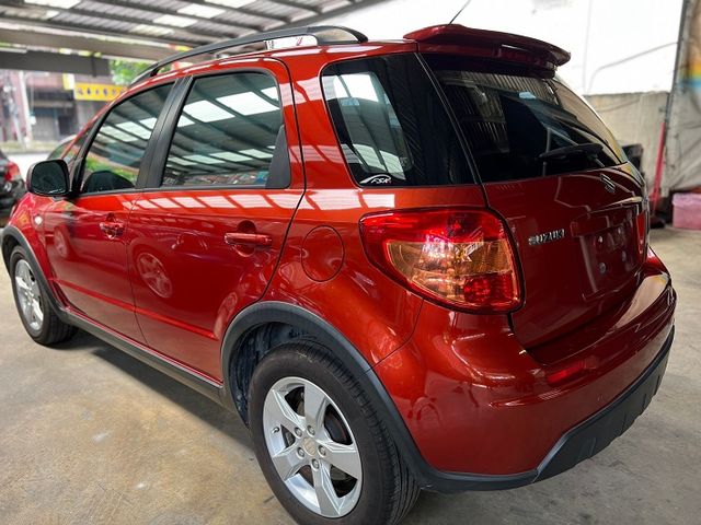 【實店拍攝】2012年日本原裝 SX4 1.6 6SRS 全面防護 小型SUV  第5張相片