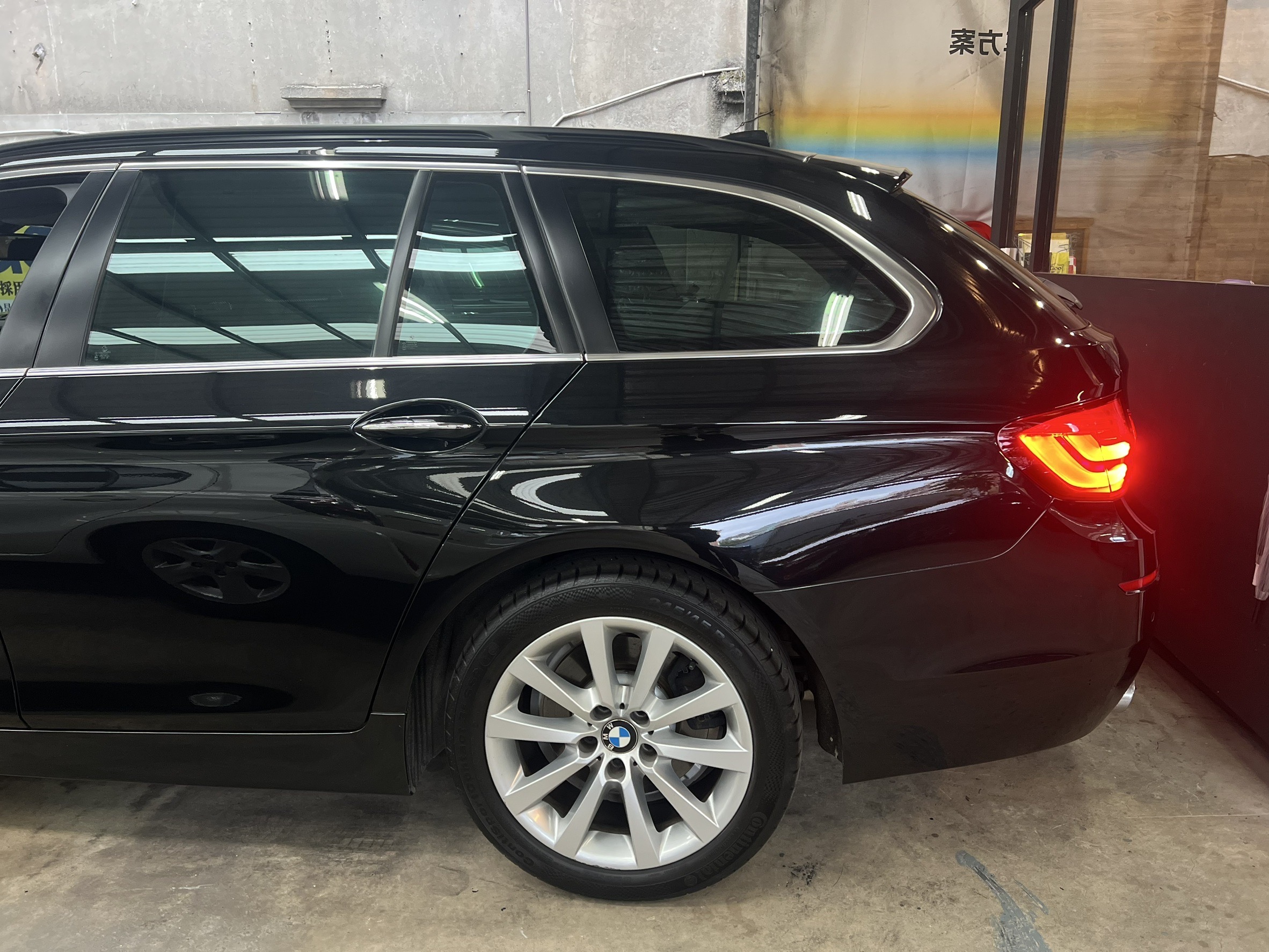 【實店拍攝】【實價販售】BMW 520D F11 旅行式完美車主釋出全部耗材更新  第7張相片