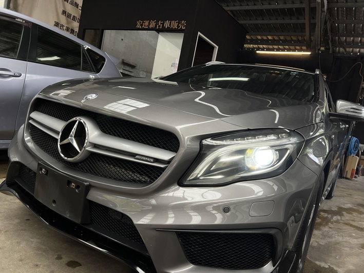 2015年式BENZ GLA 200 正AMG套件桶型麂皮座椅 電動尾門  第6張相片