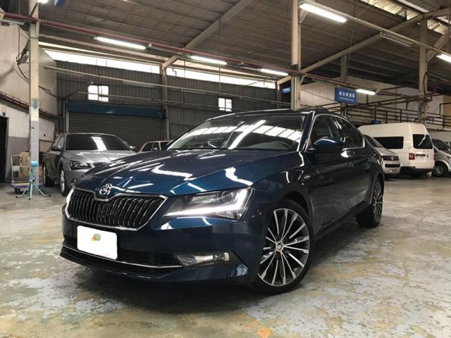 中古車 Skoda原廠認證中古車 Superb 2 0 4x4 L K 掀背大房車 Skoda 斯柯達 Superb 新北市 Findcar 找車網