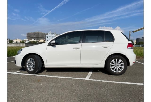 2010年式 6代GOLF 1.6 TDI 五門掀背車  第2張相片