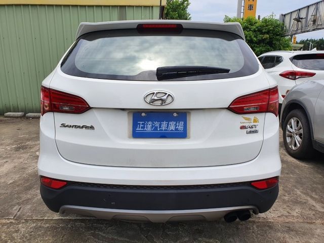 Hyundai Santa Fe  第8張相片