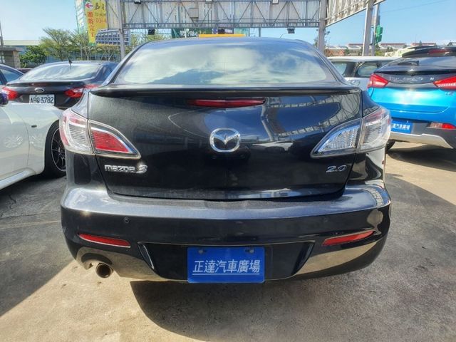 Mazda Mazda3  第8張相片