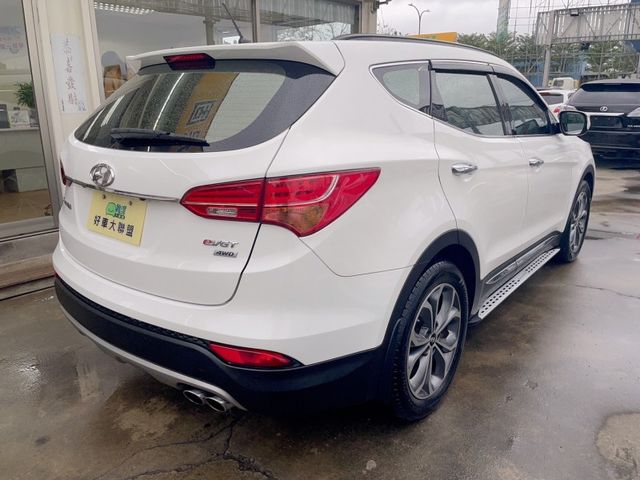Hyundai Santa Fe  第6張相片