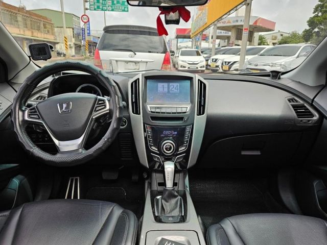 Luxgen U6 Turbo  第10張相片