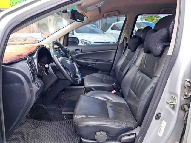 Toyota Wish  第11張相片
