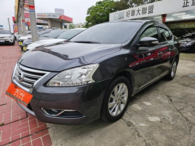 Nissan Sentra  第5張相片