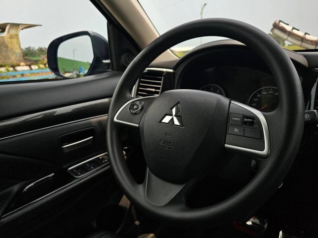 Mitsubishi Outlander  第11張相片