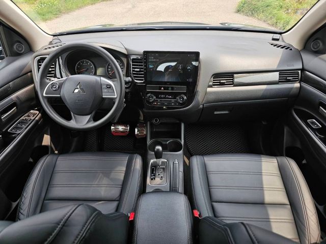 Mitsubishi Outlander  第12張相片