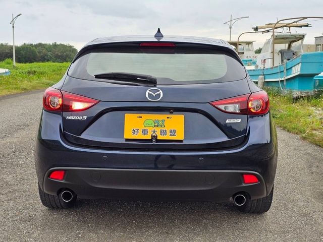 Mazda Mazda3  第8張相片