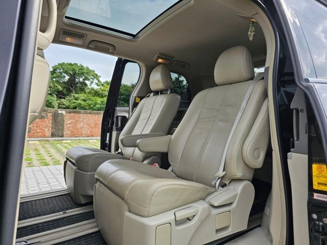 Toyota Previa  第2張相片