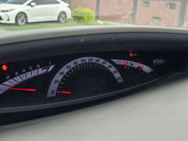 Toyota Previa  第9張相片