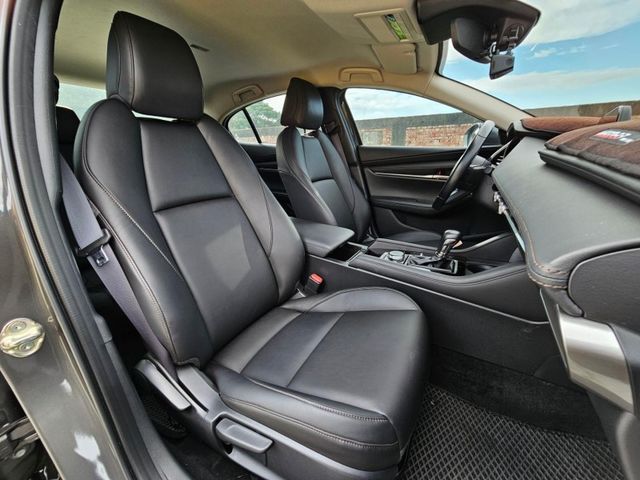 Mazda Mazda3  第2張相片