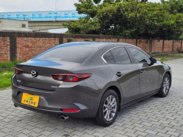 Mazda Mazda3  第6張相片
