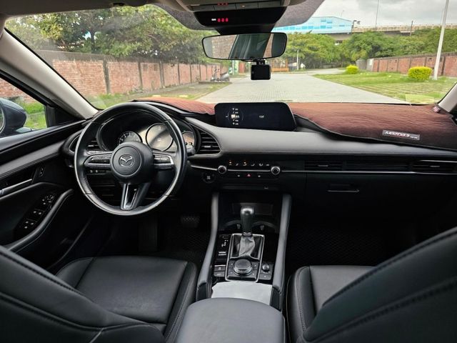 Mazda Mazda3  第11張相片