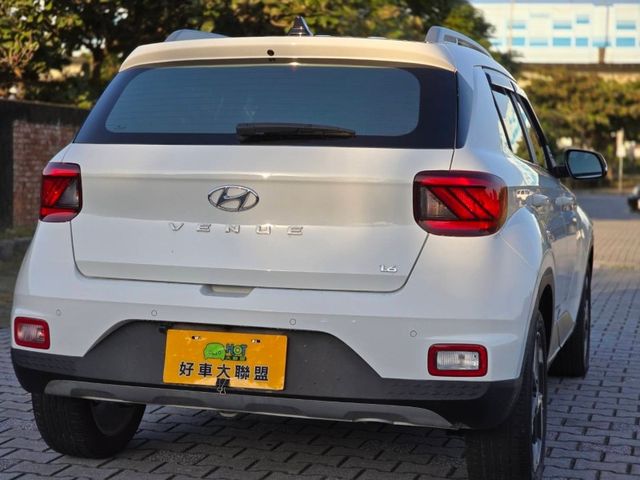 Hyundai Venue  第8張相片