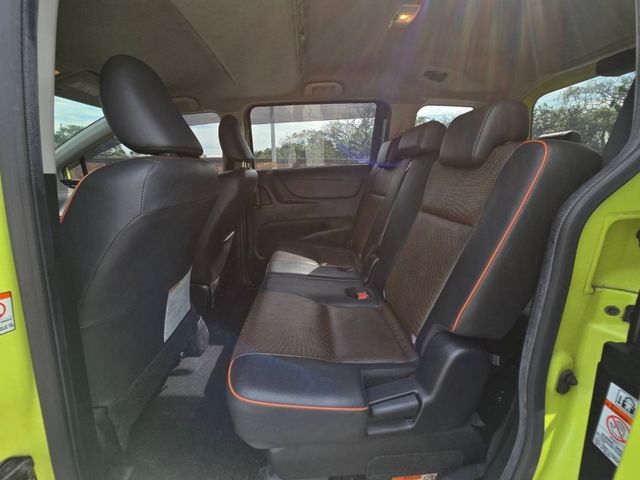 Toyota SIENTA  第1張相片