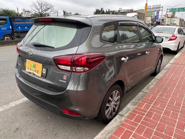 Kia Carens  第3張相片