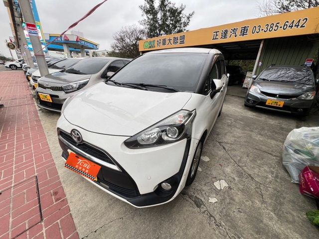 Toyota SIENTA  第1張相片
