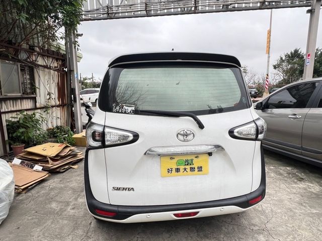 Toyota SIENTA  第5張相片