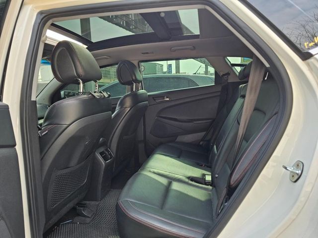 Hyundai Tucson  第10張相片