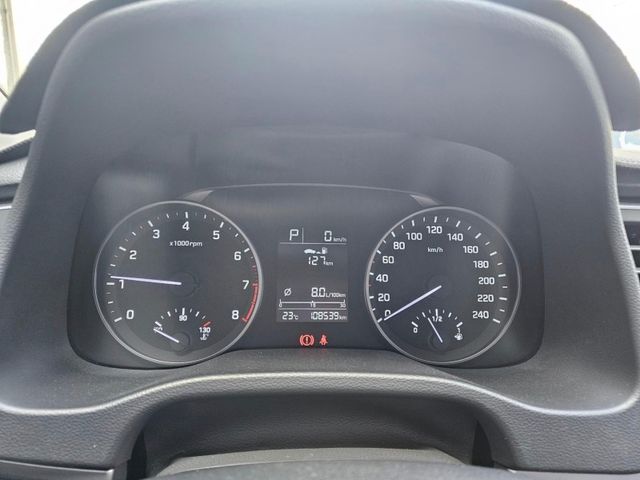 Hyundai Elantra  第6張相片