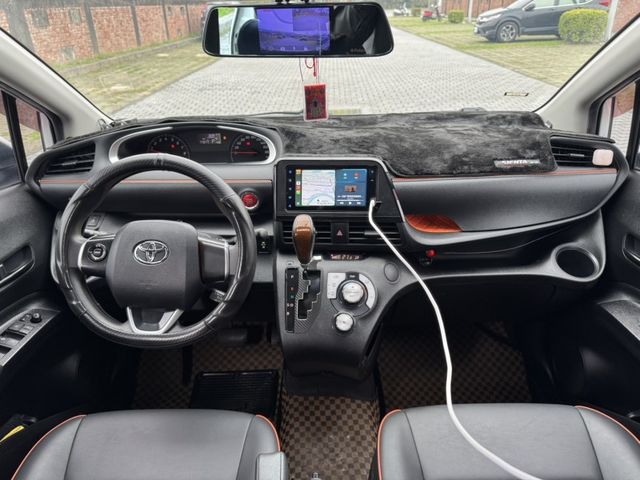 Toyota SIENTA  第8張相片