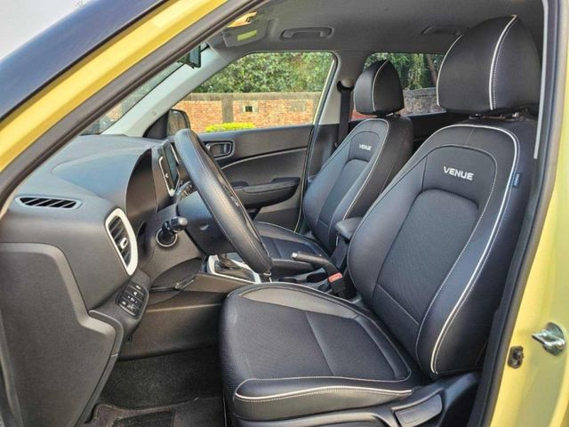 Hyundai Venue  第8張相片