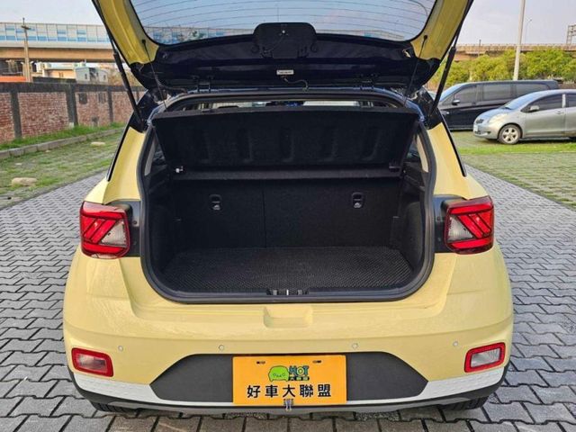Hyundai Venue  第11張相片