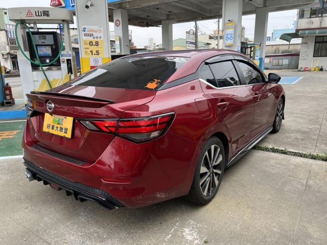 Nissan Sentra  第3張相片