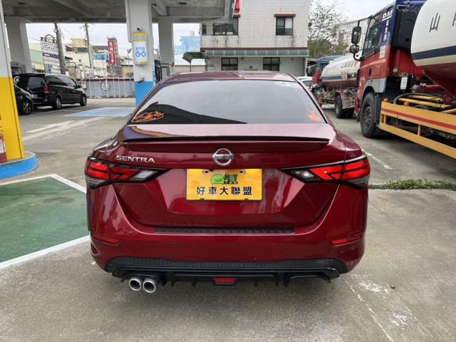 Nissan Sentra  第5張相片