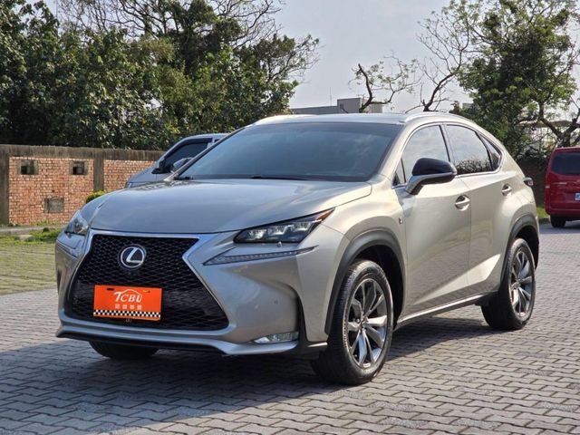 Lexus NX  第1張相片