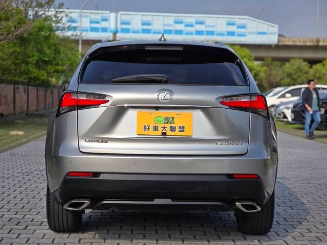 Lexus NX  第5張相片