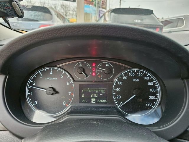 Nissan Tiida  第6張相片