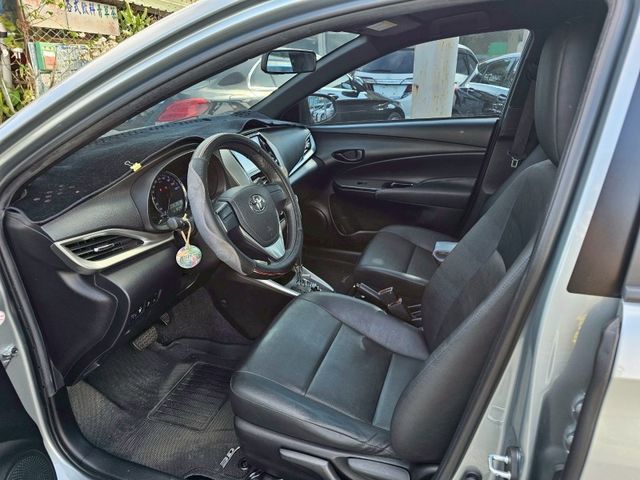 Toyota Yaris  第8張相片