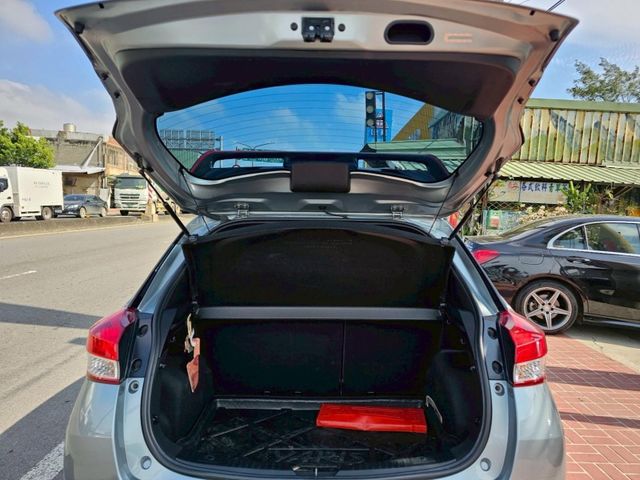 Toyota Yaris  第11張相片