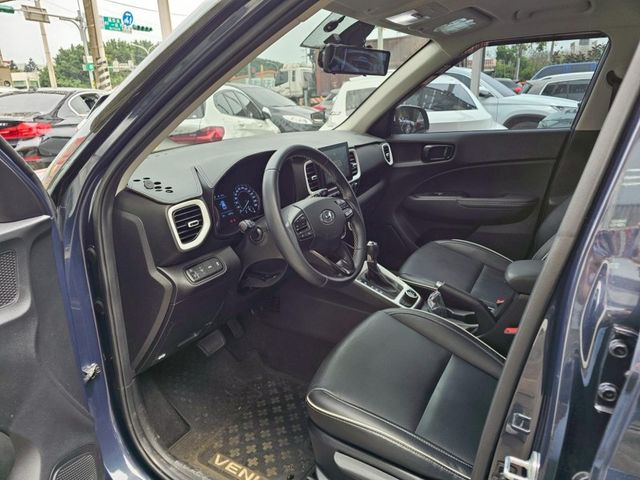 Hyundai Venue  第8張相片