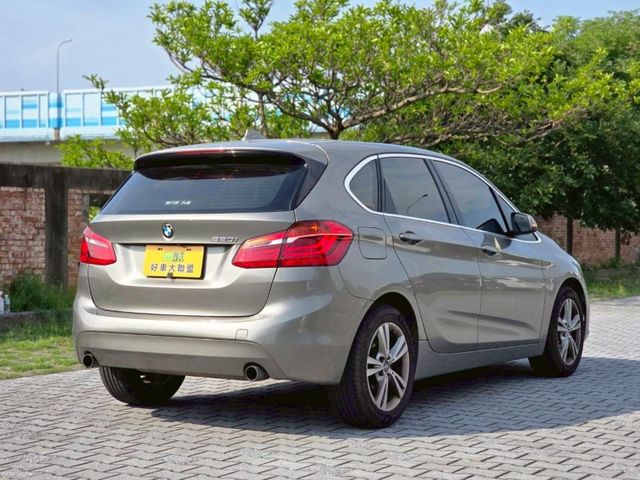 BMW/ 寶馬 220i  第3張相片
