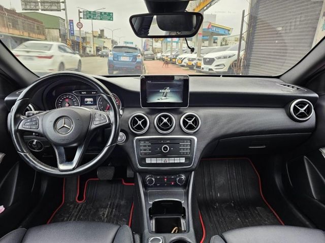 Mercedes-Benz/賓士 A-CLASS  第7張相片