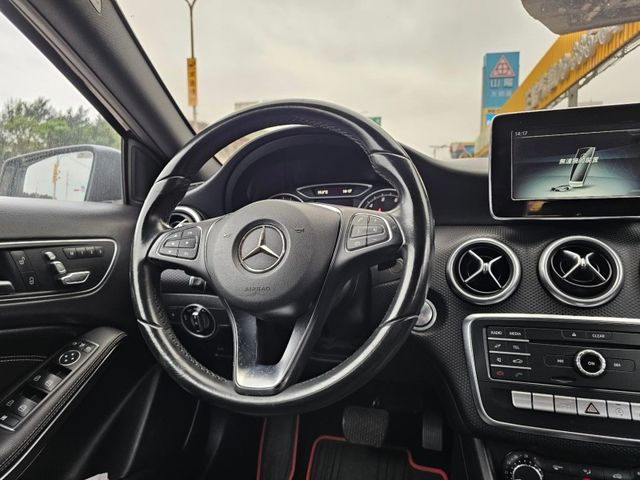Mercedes-Benz/賓士 A-CLASS  第10張相片
